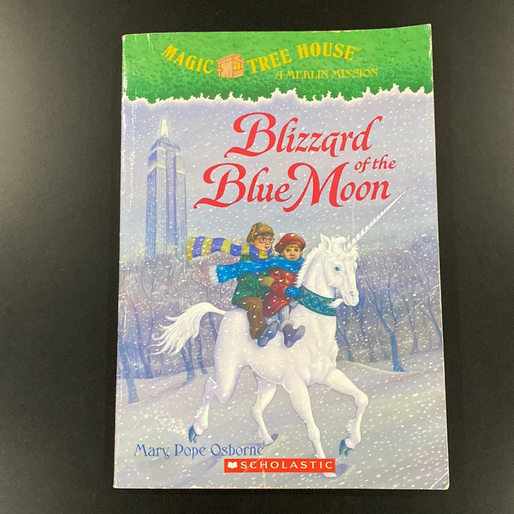 Magic Tree House #36: Blizzard of the Blue Moon by Mary Pope Osborne